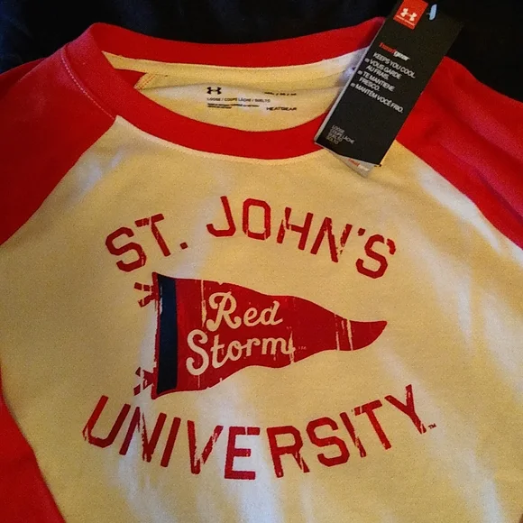 NWT under armour t shirt - Picture 2 of 4